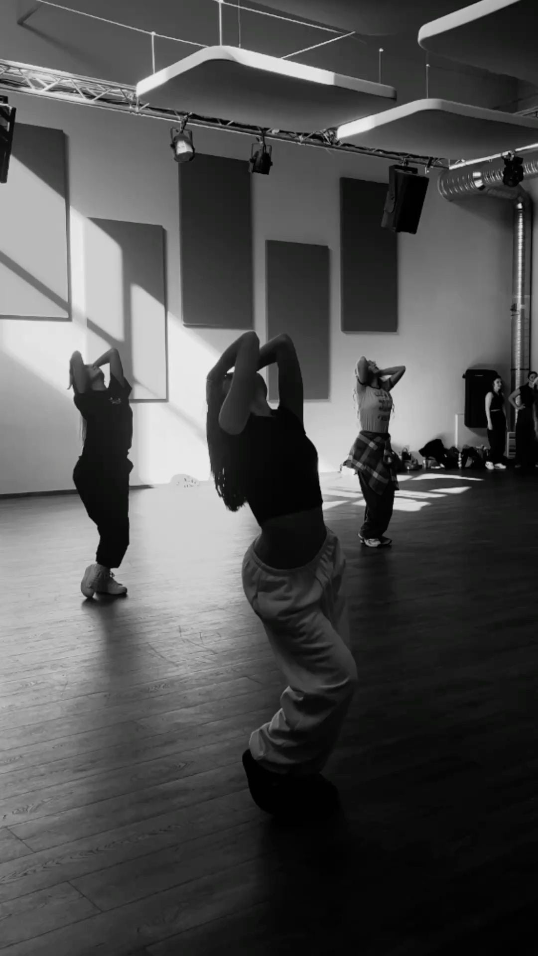 Adult (18+) Contemporary Drop-In | Thursday 10/30 @ 6-7pm